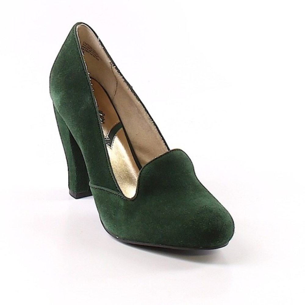 Seychelles Green Suede Heels